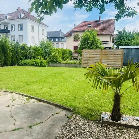 Au Numero 5 - Proche Centre *